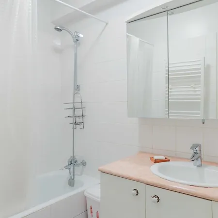 Montparnasse Flat 100% Equipped * Parigi